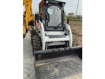 Skid steer BOBCAT S18