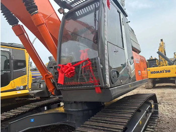 Ekskavator Good Condition Hot Sale Used Excavator HITACHI 240-3: gambar 2