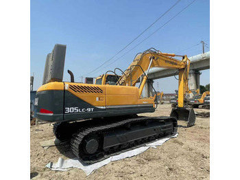 Ekskavator perayap HYUNDAI