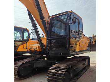 Ekskavator HYUNDAI