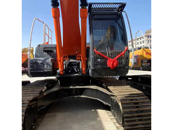 Ekskavator HITACHI ZX200