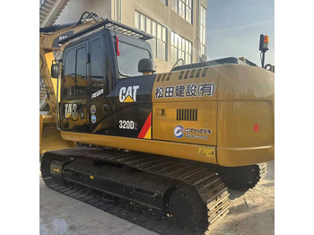 Ekskavator CATERPILLAR 320D