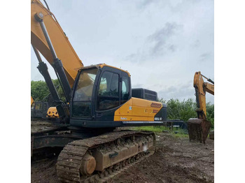Ekskavator HYUNDAI