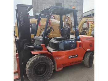 Forklift TOYOTA
