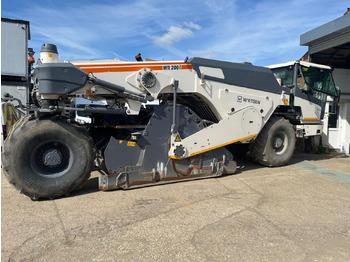 Stabilisator tanah WIRTGEN