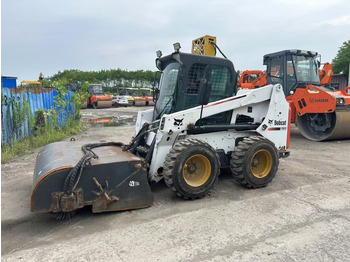 Skid steer BOBCAT