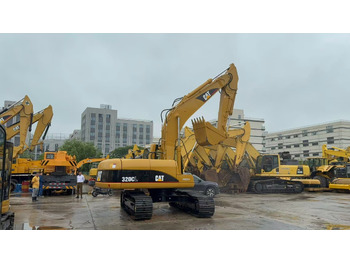 Ekskavator perayap CATERPILLAR 320C