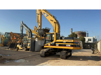 Ekskavator perayap CATERPILLAR 325BL