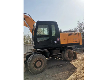 Ekskavator roda HYUNDAI R210