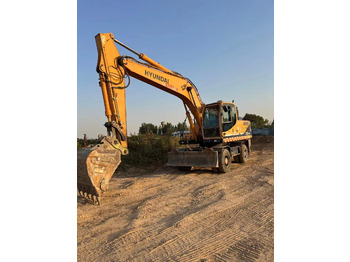 Ekskavator roda HYUNDAI R210