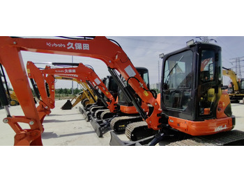 Ekskavator mini KUBOTA