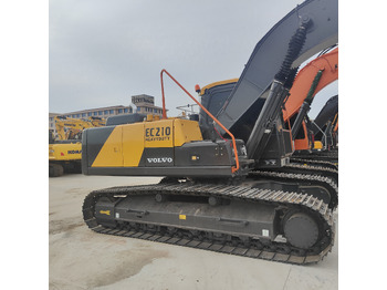 Ekskavator perayap VOLVO EC210
