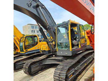 Ekskavator perayap VOLVO EC360BLC: gambar 2