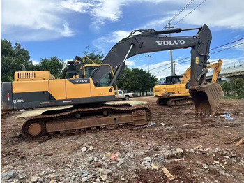 Ekskavator perayap VOLVO EC380