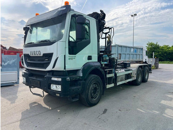 Hook lift IVECO Trakker
