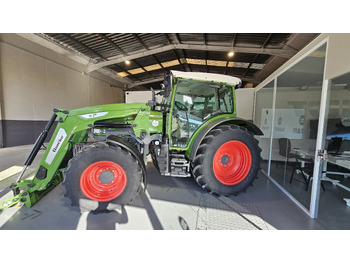 Traktor FENDT 211 Vario