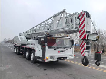Derek bergerak TEREX 70 TON TTC070G TRUCK CRANE: gambar 2