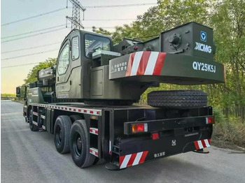 Derek bergerak XCMG QY25K5-1 25 ton truck crane: gambar 3