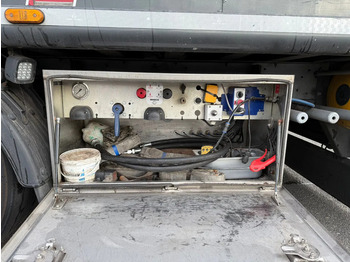 Semi-trailer dengan lantai berjalan kraker K-Force: gambar 5