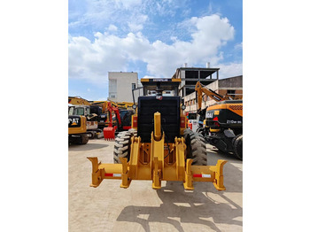 Grader Caterpillar 140K: gambar 5