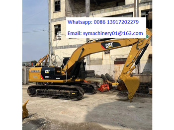 Ekskavator perayap CATERPILLAR 320D2