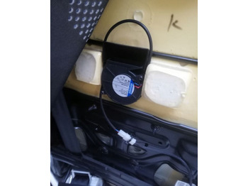 Tempat duduk baru OPARCIE FOTEL DAF XF 106: gambar 4