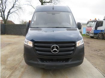 Van kecil Mercedes-Benz Sprinter 311CDi: gambar 2 Van kecil Mercedes-Benz Sprinter 311CDi: gambar 2