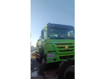 Truk vakum SINOTRUK HOWO Sewage Suction Truck 6*4 Click Here for Discount: gambar 3 Truk vakum SINOTRUK HOWO Sewage Suction Truck 6*4 Click Here for Discount: gambar 3