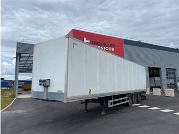 Semi-trailer kotak tertutup