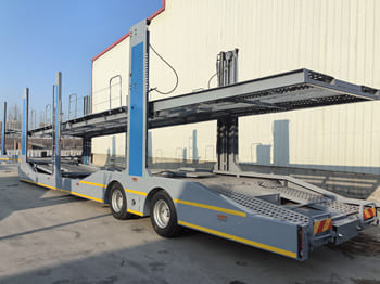 Semi-trailer autotransporter TITAN