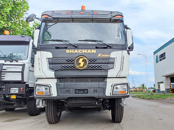 Truk SHACMAN
