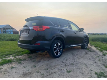 Mobil SUV TOYOTA