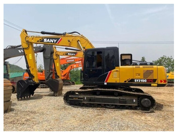 Ekskavator perayap SANY