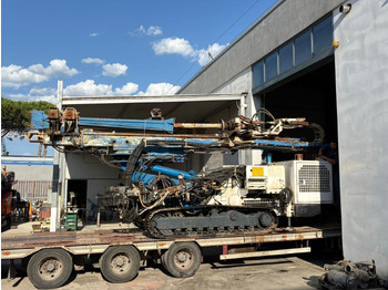 Anjungan pengeboran SOILMEC