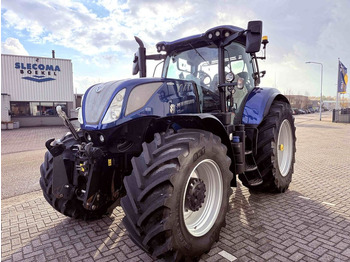 Traktor NEW HOLLAND T7.270