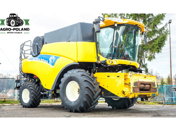 Pemanen gabungan NEW HOLLAND CR9000