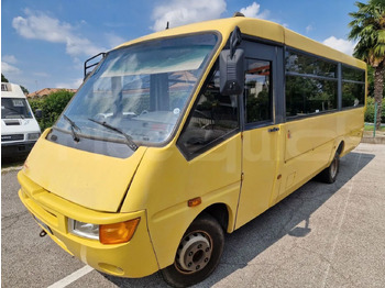 Bus sekolah Iveco Cacciamali: gambar 4