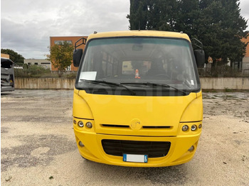 Bus kota Iveco Cacciamali: gambar 2 Bus kota Iveco Cacciamali: gambar 2