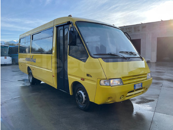 Bus sekolah IVECO