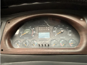 Bus pariwisata King Long XMQ6127: gambar 2