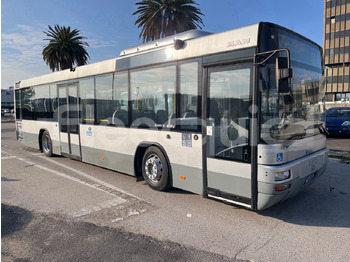 Bus pinggiran kota MAN Lion's Classic