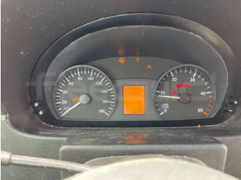 Bus pariwisata Mercedes-Benz Sprinter: gambar 3 Bus pariwisata Mercedes-Benz Sprinter: gambar 3