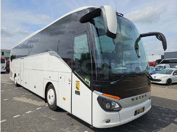 Bus pariwisata SETRA