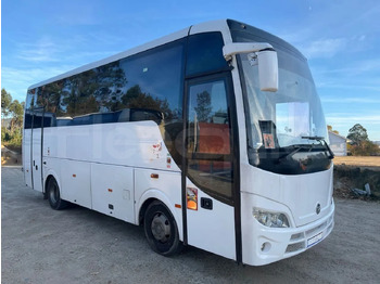 Bus pariwisata TEMSA