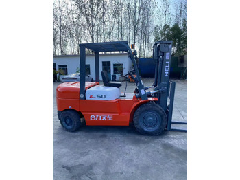 Forklift diesel HELI k50 used diesel forklift Customizable mast clamps: gambar 5 Forklift diesel HELI k50 used diesel forklift Customizable mast clamps: gambar 5