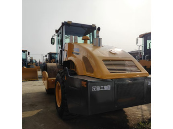 Roller jalan XCMG XS223J used road roller low hours factory price: gambar 2