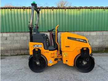 Roller jalan JCB CT260