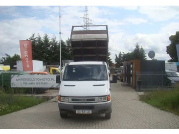 Van jungkit IVECO Daily