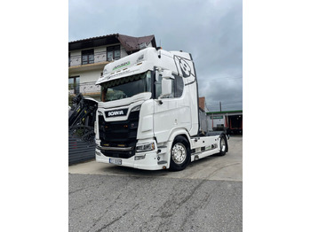 Tractor head SCANIA R 520