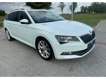 Station wagon Skoda Superb 2.0 TSI 4x4 Sportline DSG: gambar 2